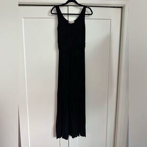 Philosophy Black Sleeveless Scoop Neck Maxi Gown